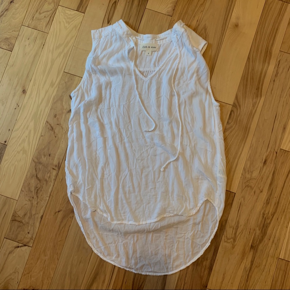 ⭐️Vaca Soon Sale⭐️ Cloth&Stone Tank